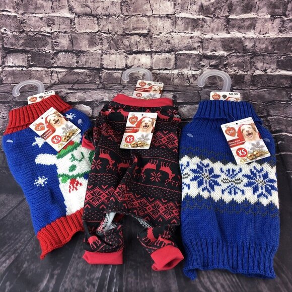 Pet Central X-Small Dog flower pattern, Llama & Reindeer outfits - Picture 1 of 9